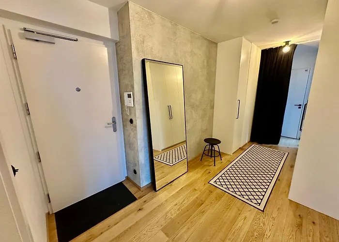 Room B 502